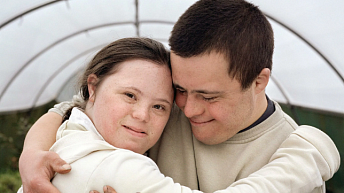 Могут ли люди с синдромом Дауна иметь детей?